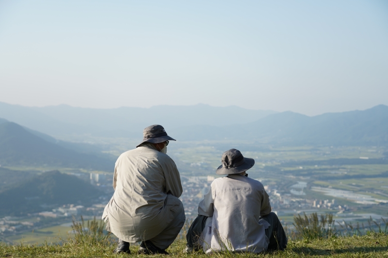사성암을 참배하고 있는 순례대중 (3)